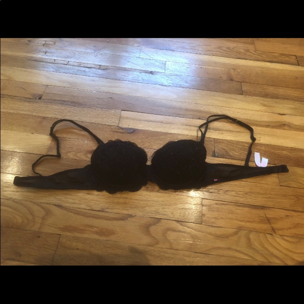 Victoria’s Secret/Pink Lace Push-up Bra